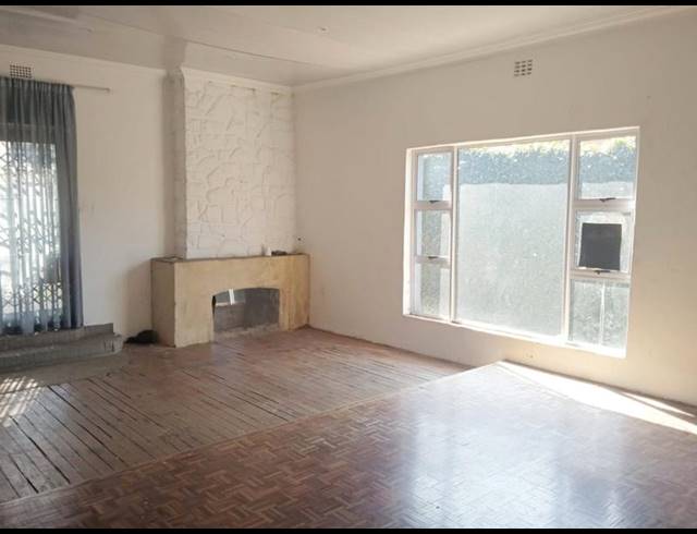 3 BEDROOM HOUSE FOR SALE IN WESTDENE